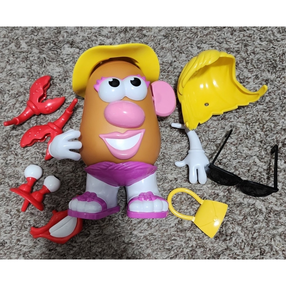 Playskool Mrs. Potato Head beach spudette lobster play set - Picture 2 of 2